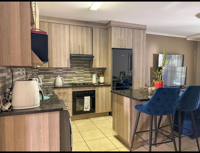 3 BEDROOM APARTMENT FOR SALE IN RUIMSIG